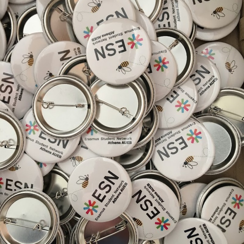 Κονκάρδες με Καρφίτσα Μεταλικές Με Εκτύπωση το Σχεδιο σας κωδ.02006