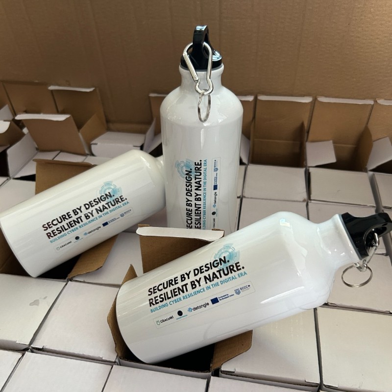 Aluminium bottle 400ml. Με Εκτύπωση το σχεδιο σας 2,70€ κωδ. 02403-165 Aluminium bottle 400ml. Με Εκτύπωση το σχεδιο σας 2,70€ κωδ. 02403-165
